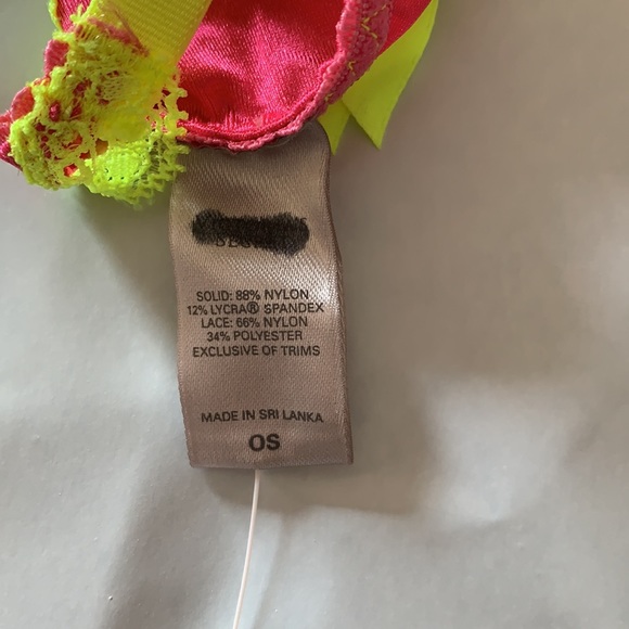Victoria’s Secret Garter Belt - Picture 3 of 5